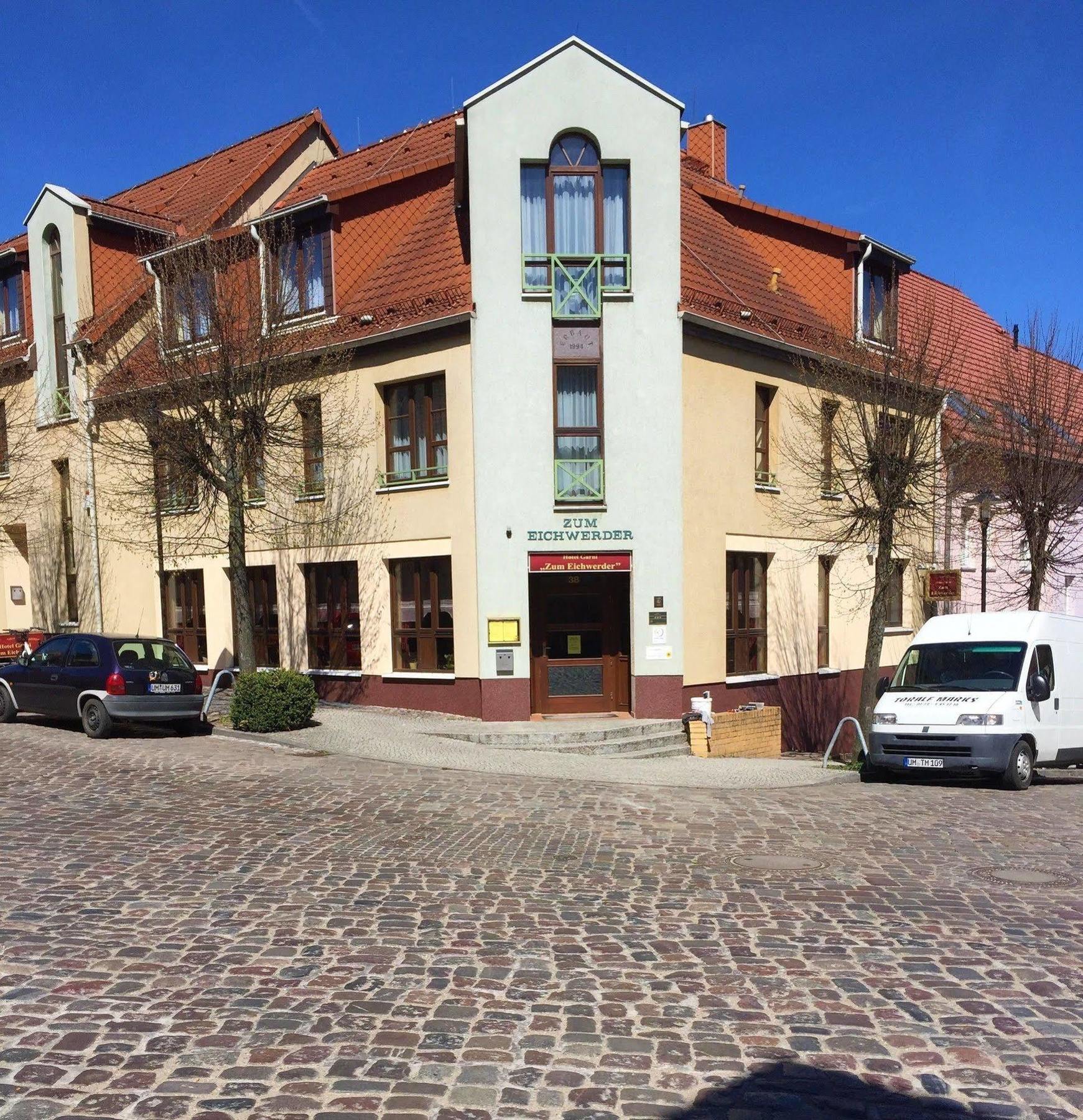 Hotel Garni "Zum Eichwerder" Темплин Экстерьер фото